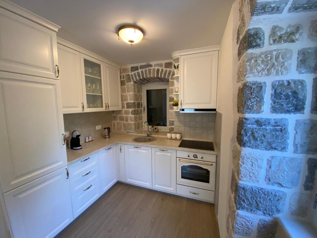 Apartments Marijaz Kotor Luaran gambar