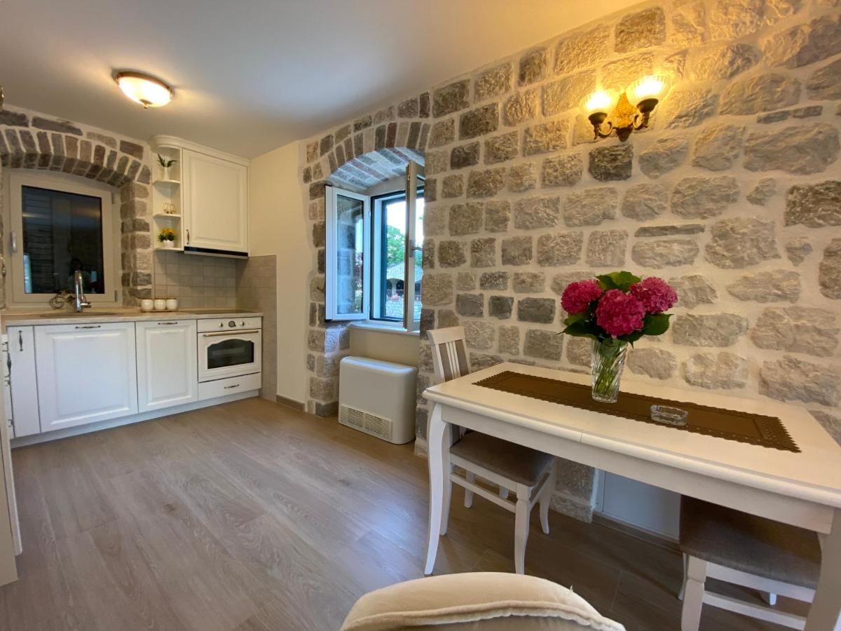 Apartments Marijaz Kotor Luaran gambar
