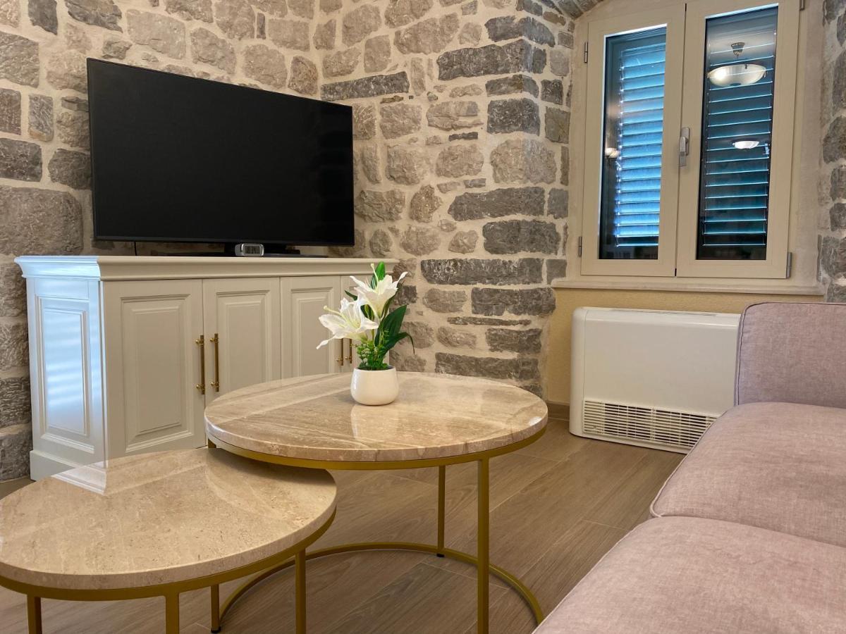 Apartments Marijaz Kotor Luaran gambar