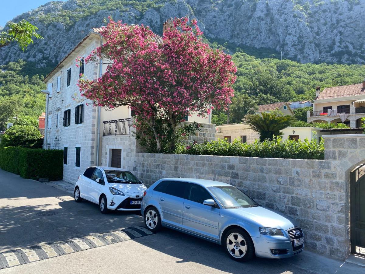 Apartments Marijaz Kotor Luaran gambar