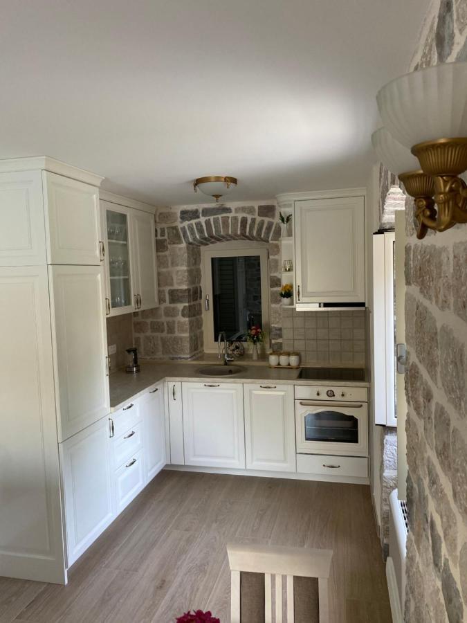 Apartments Marijaz Kotor Luaran gambar