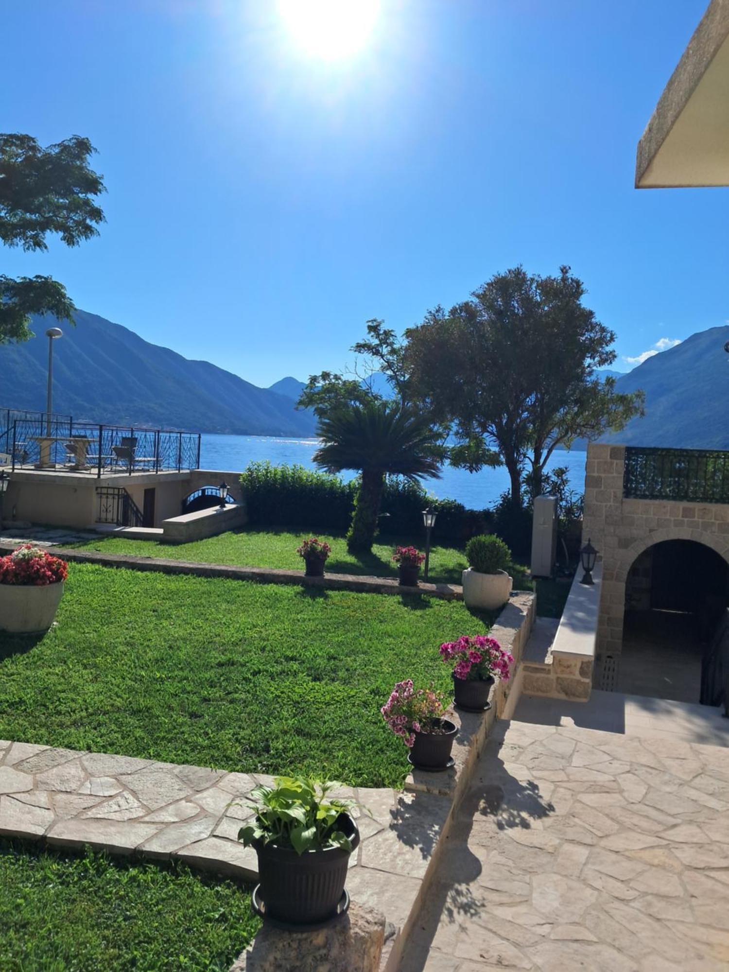 Apartments Marijaz Kotor Luaran gambar