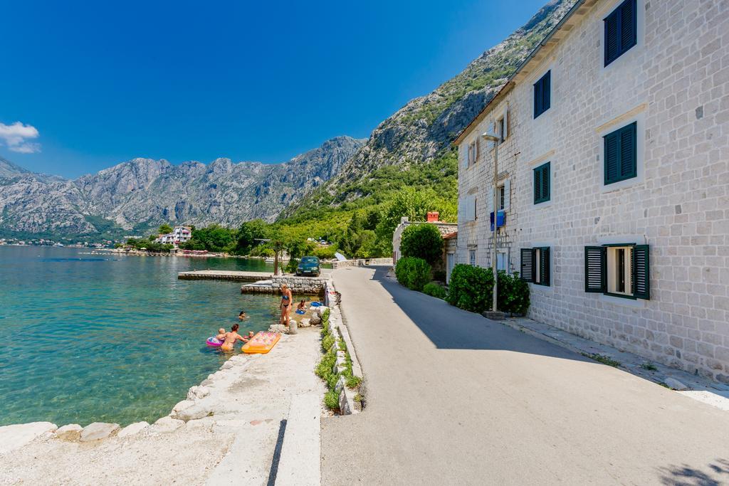 Apartments Marijaz Kotor Luaran gambar