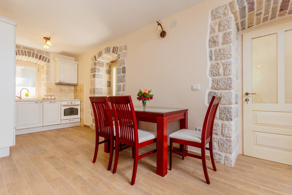 Apartments Marijaz Kotor Luaran gambar