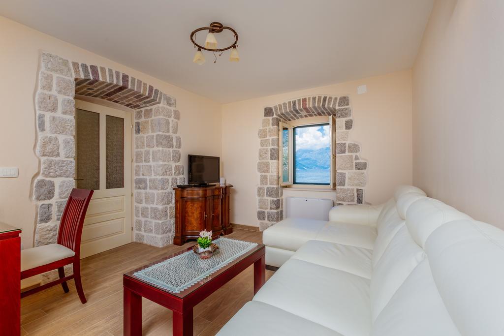 Apartments Marijaz Kotor Luaran gambar